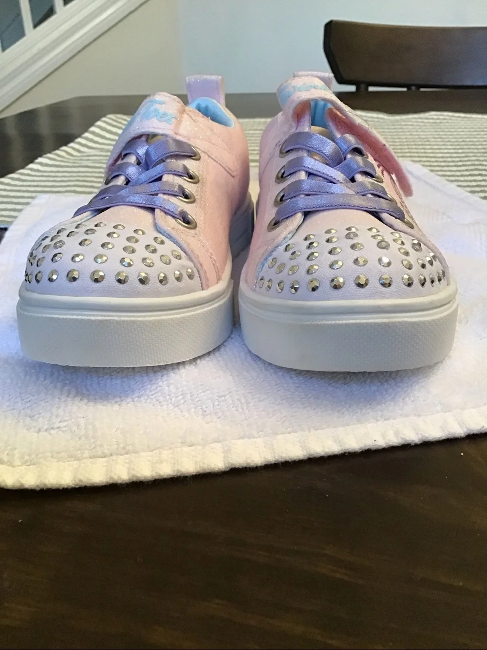 Skechers back school